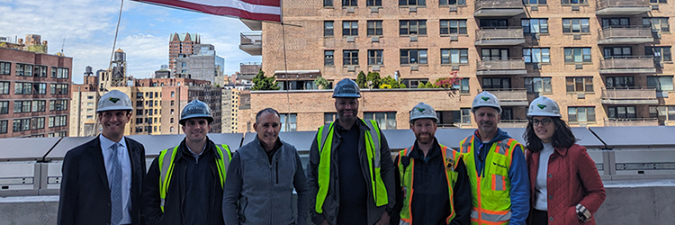 Lendlease and Extell Development top out <br>1520 First Ave. - 400,000 s/f medical office